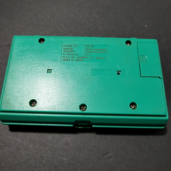 Vintage Nintendo Game and Watch Vertical Multiscreen Bomb Sweeper BD-62 - Picture 6 of 6